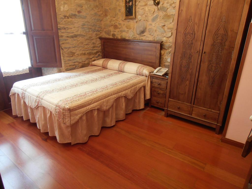 Hostal Virgen De La Encina Ponferrada Cameră foto