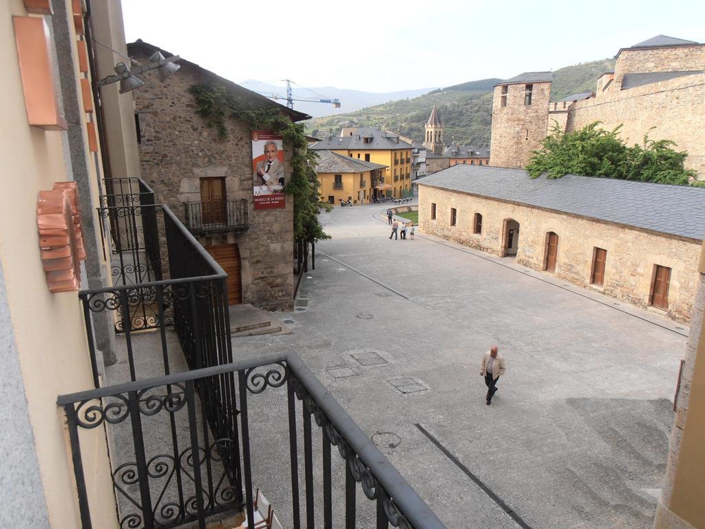 Hostal Virgen De La Encina Ponferrada Cameră foto