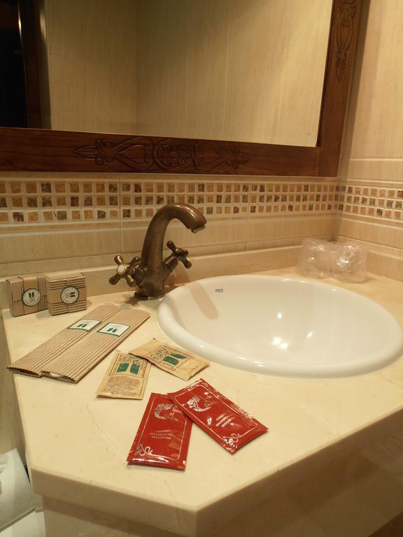 Hostal Virgen De La Encina Ponferrada Cameră foto