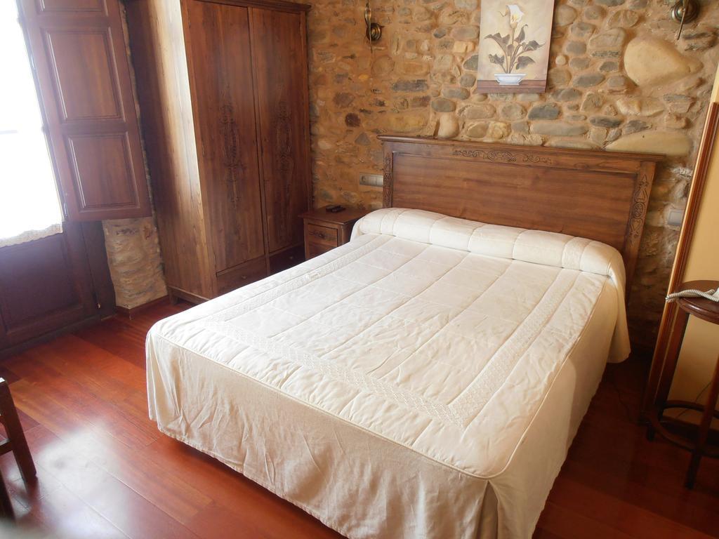 Hostal Virgen De La Encina Ponferrada Cameră foto